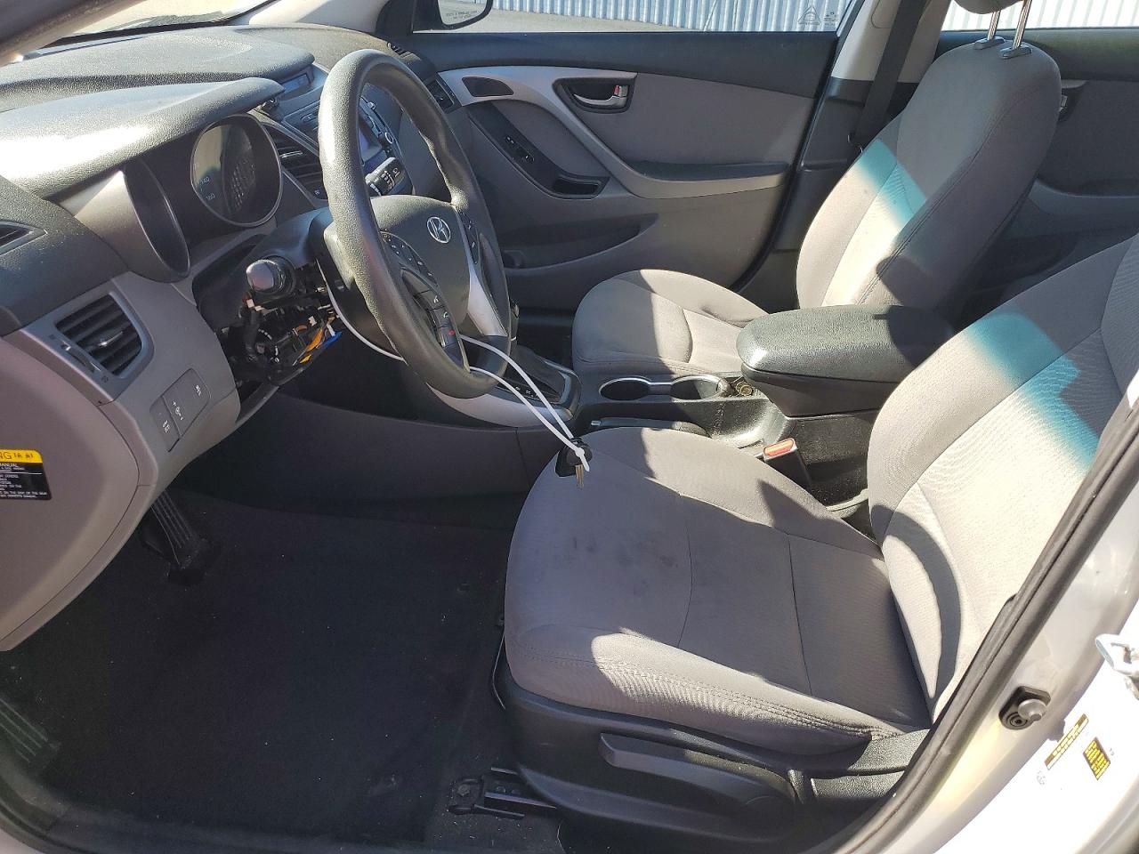 2016 HYUNDAI ELANTRA