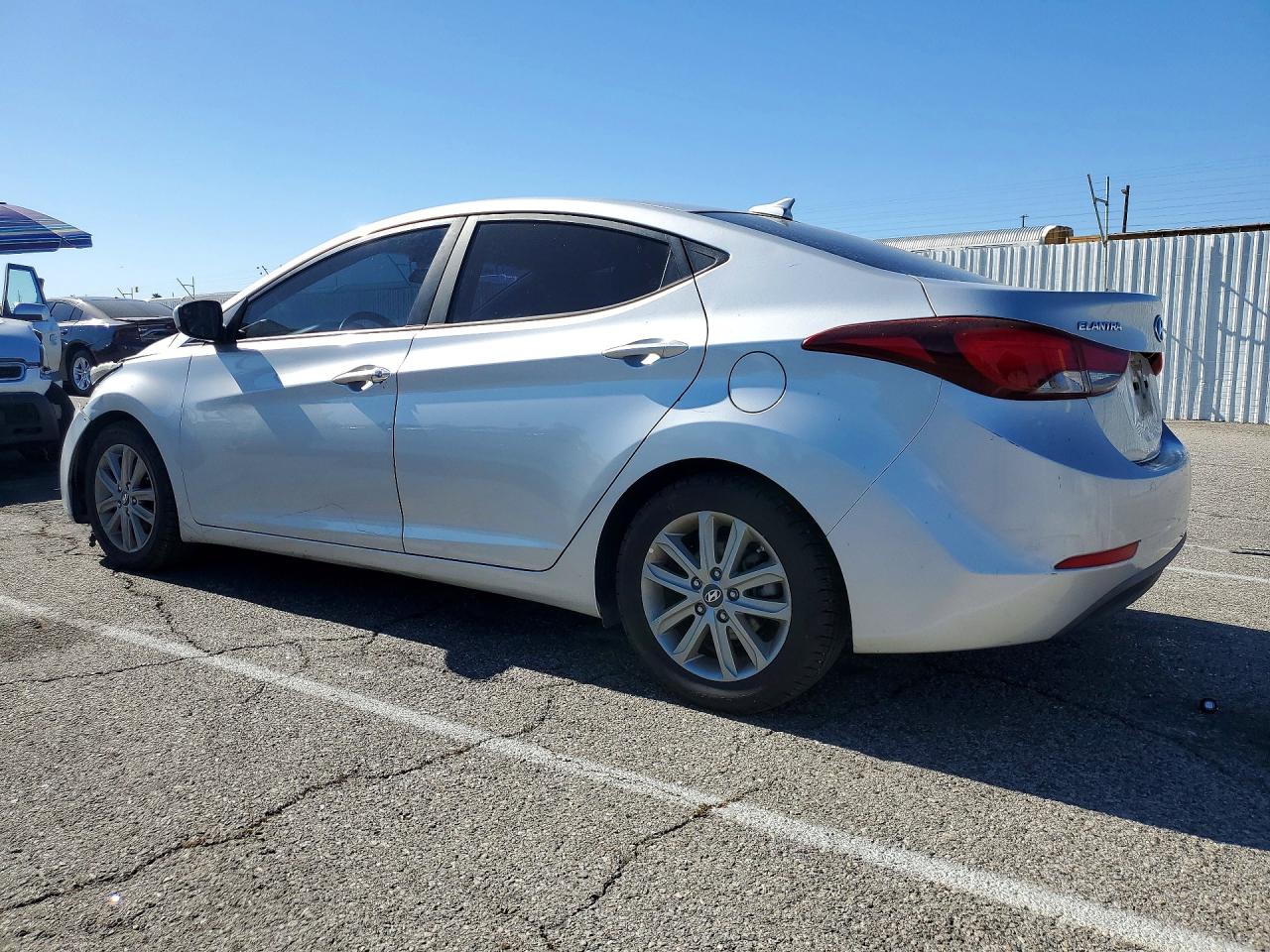 2016 HYUNDAI ELANTRA
