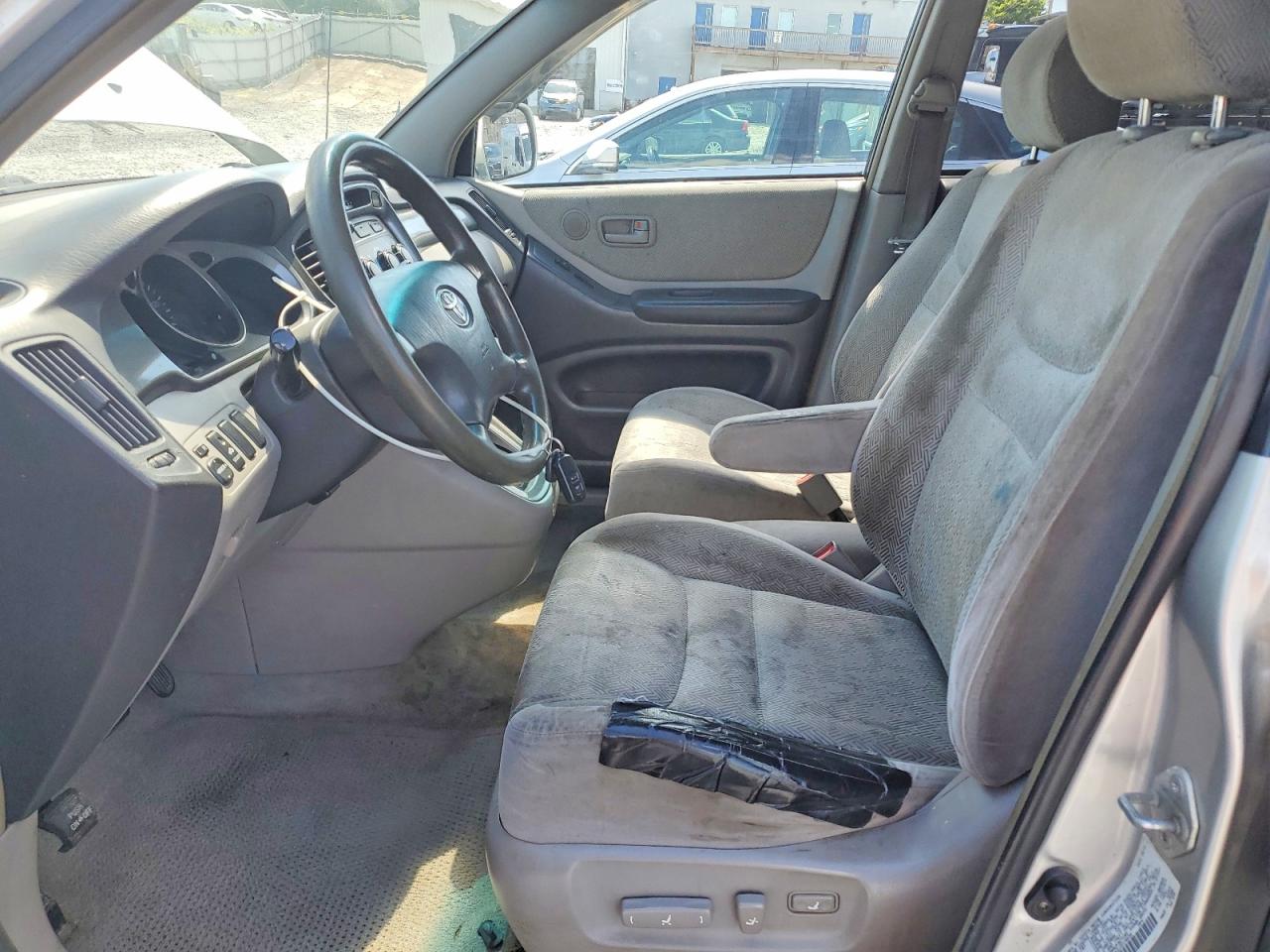 2001 TOYOTA HIGHLANDER
