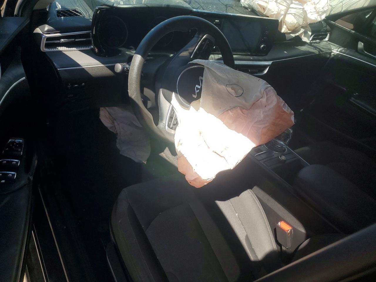 2023 KIA K5
