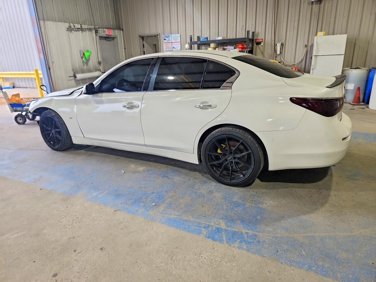 2015 INFINITI Q50