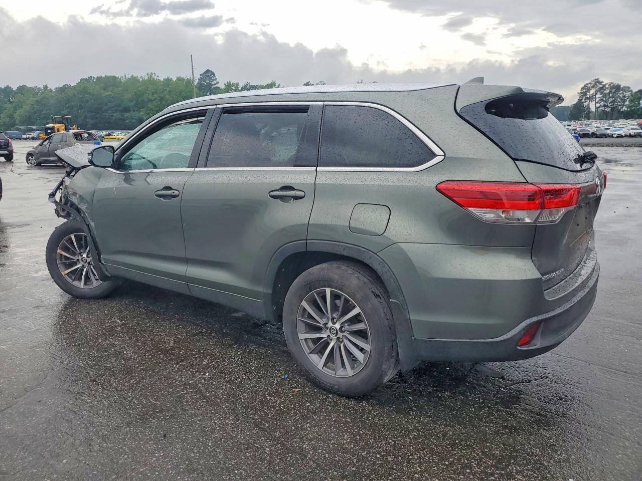 2018 TOYOTA HIGHLANDER