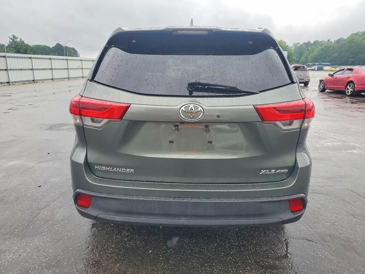 2018 TOYOTA HIGHLANDER