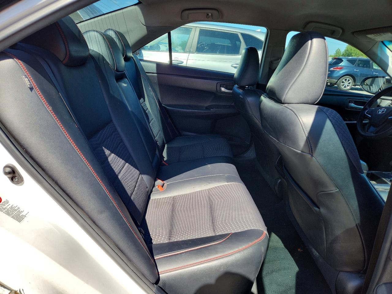 2015 TOYOTA CAMRY