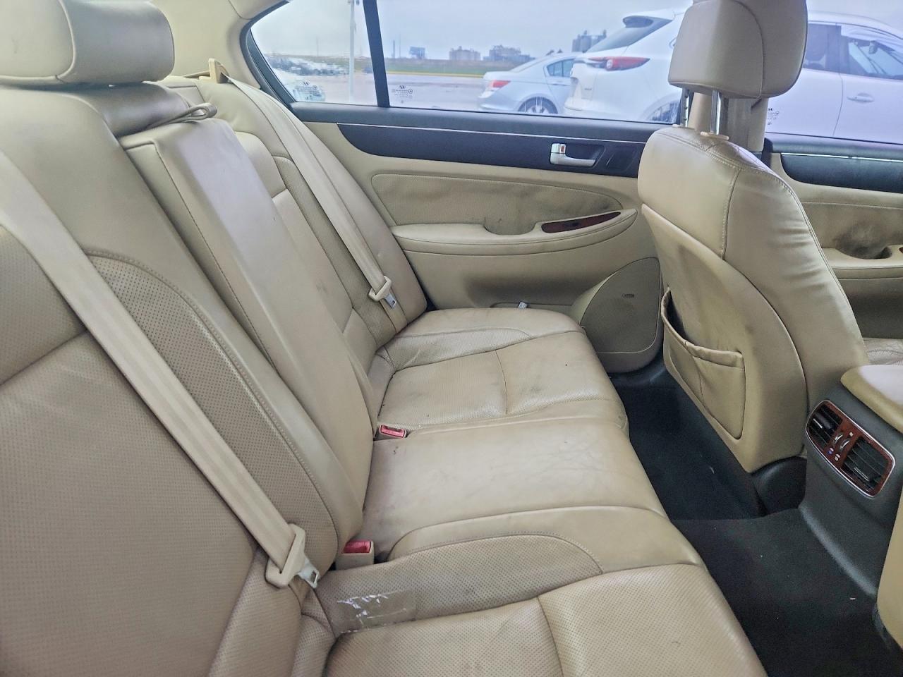 2012 HYUNDAI GENESIS