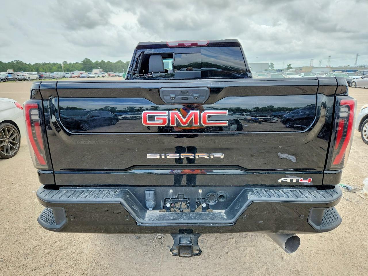 2024 GMC SIERRA