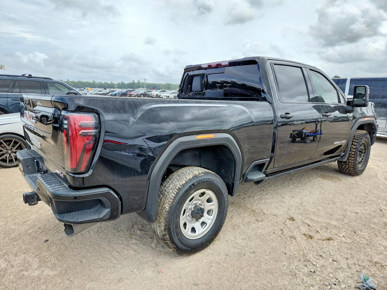2024 GMC SIERRA