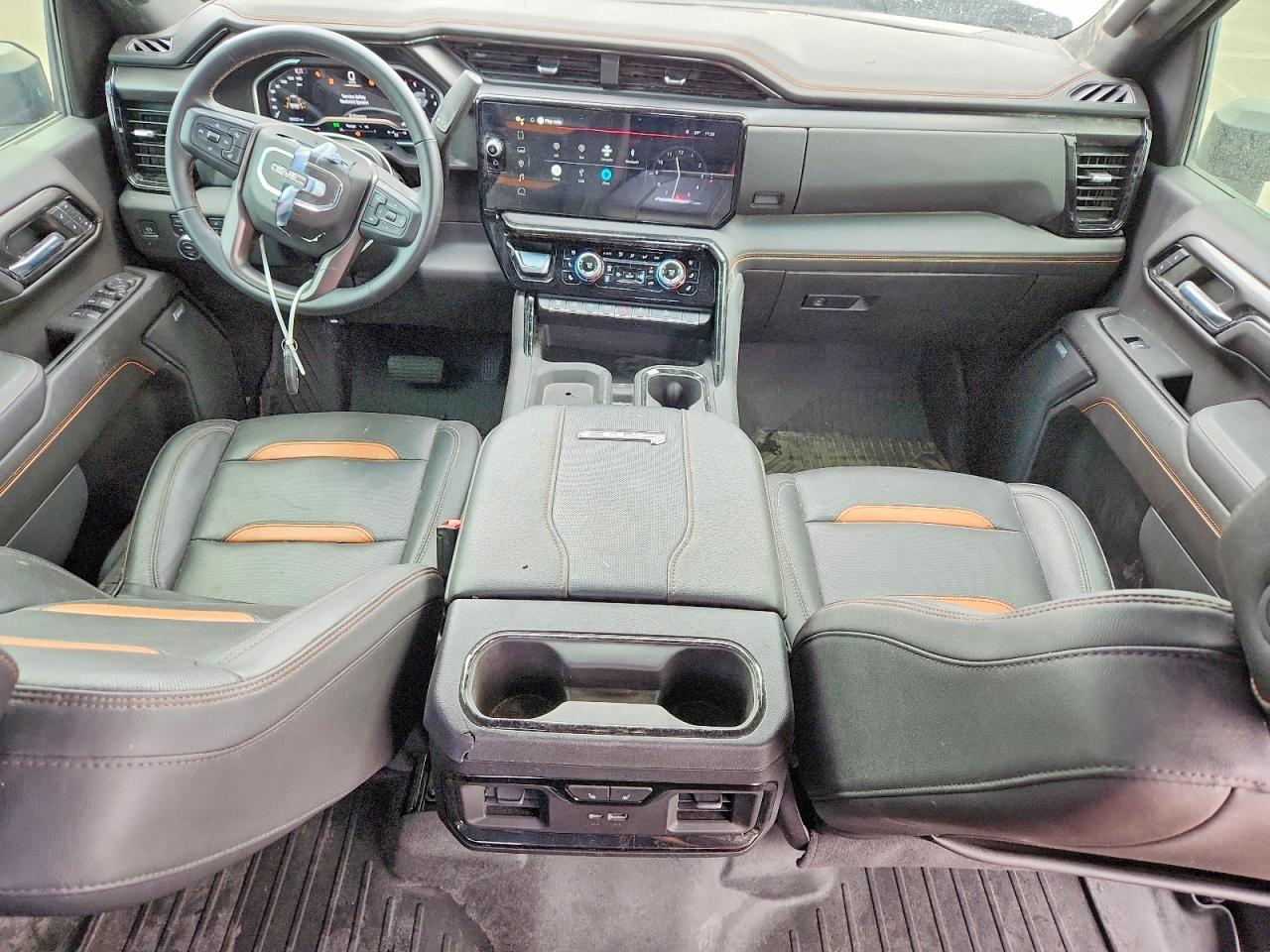 2024 GMC SIERRA