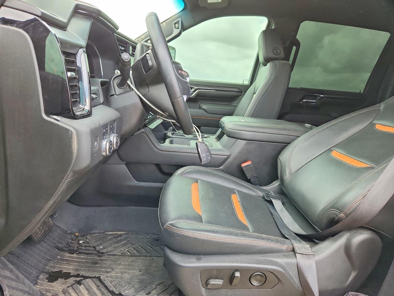 2024 GMC SIERRA