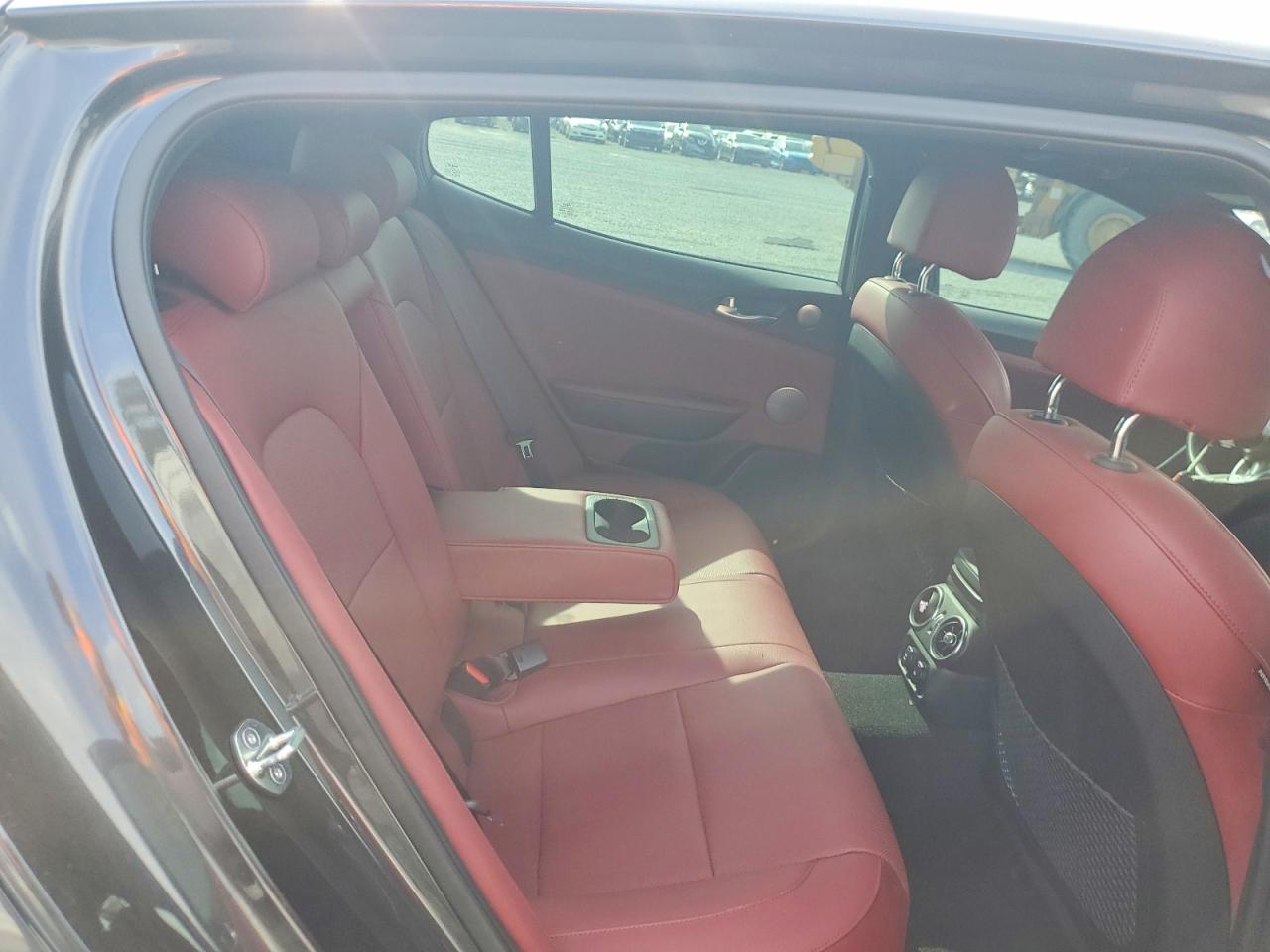 2023 KIA STINGER