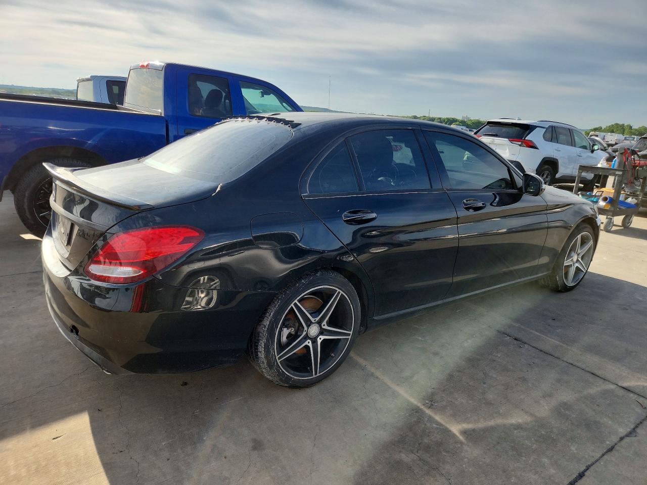 2016 MERCEDES-BENZ C-CLASS