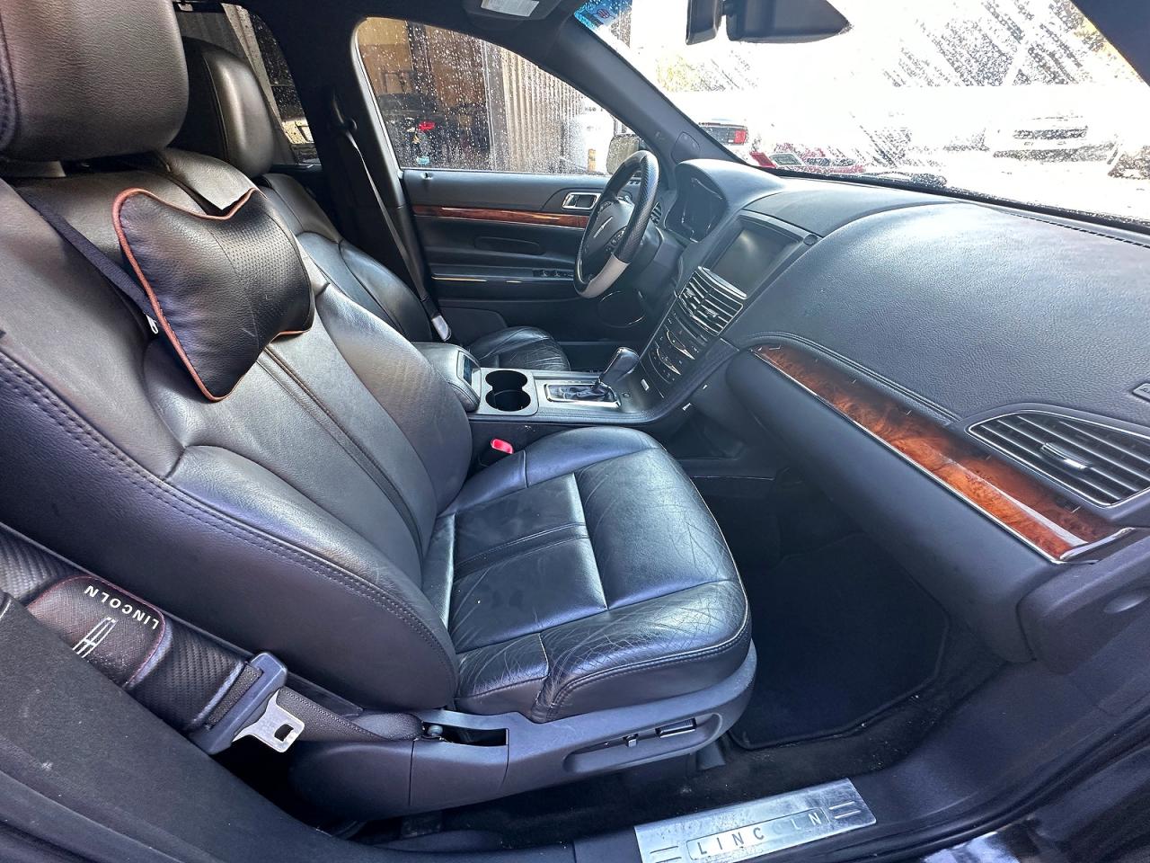 2014 LINCOLN MKT