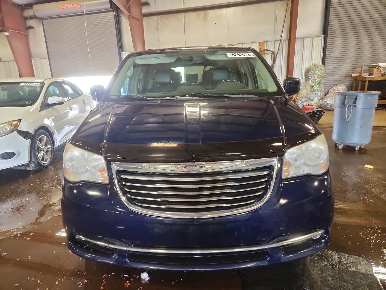2012 CHRYSLER MINIVAN