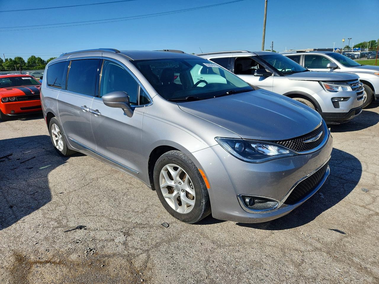 2017 CHRYSLER PACIFICA