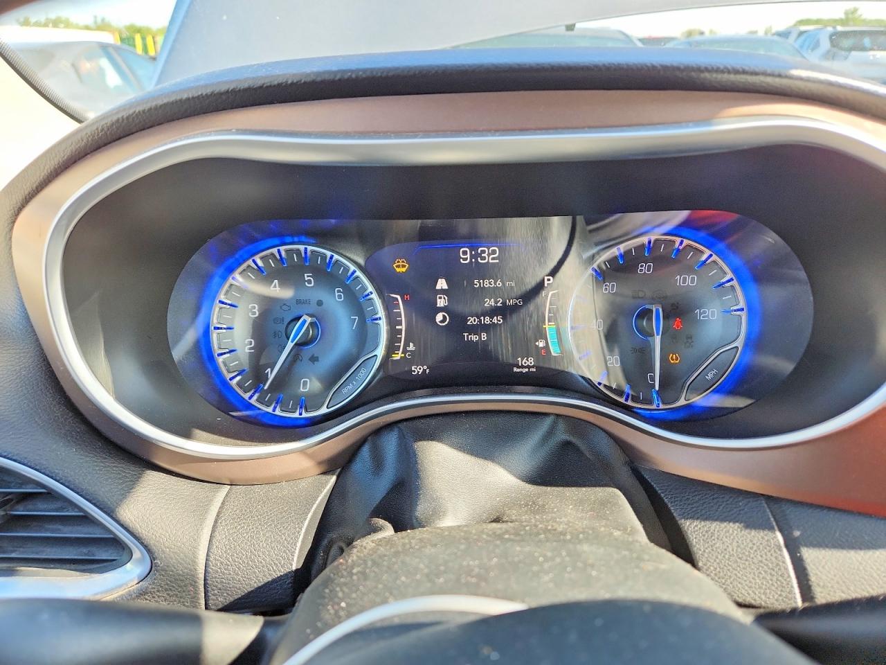 2017 CHRYSLER PACIFICA