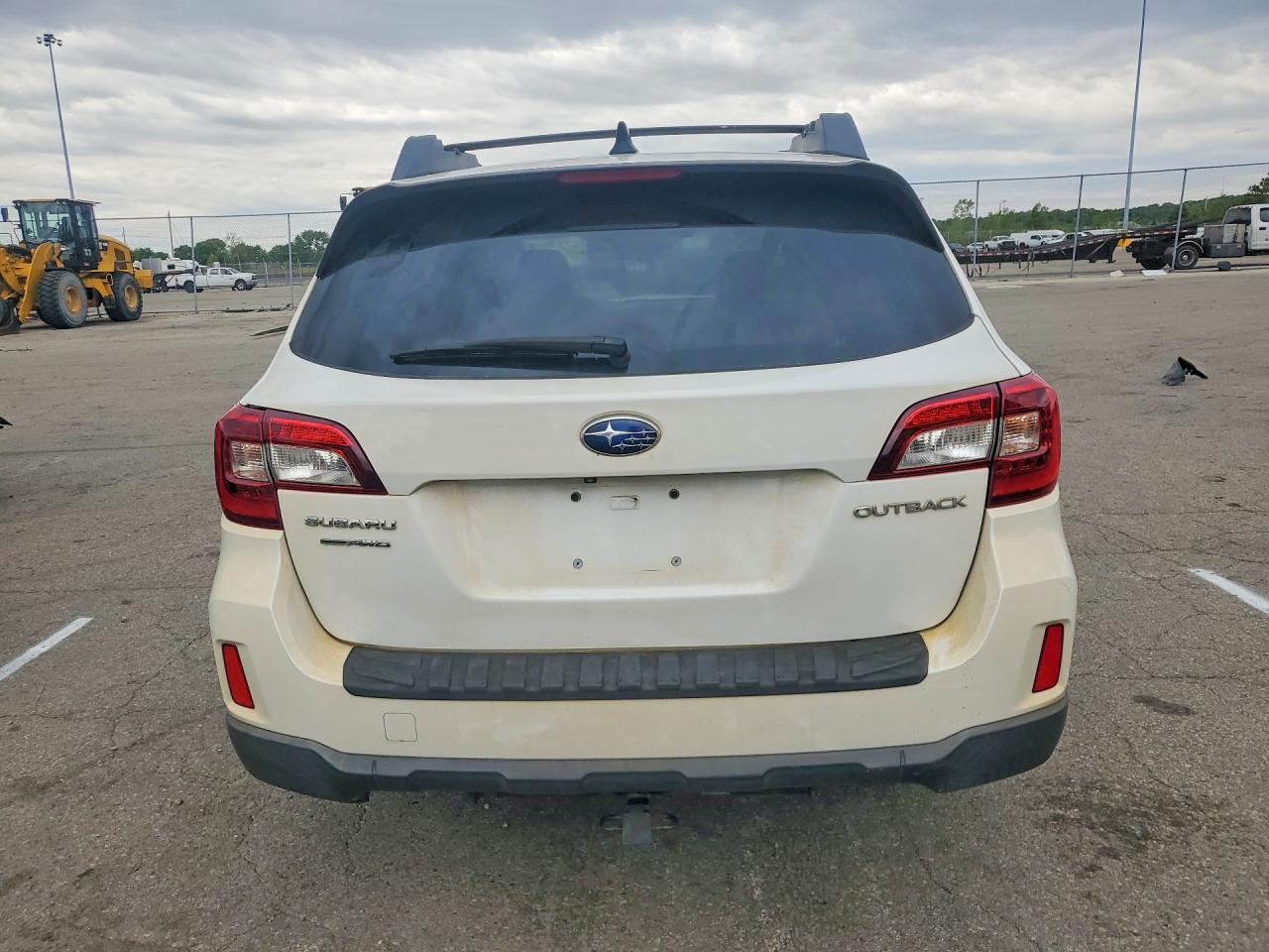 2016 SUBARU OUTBACK