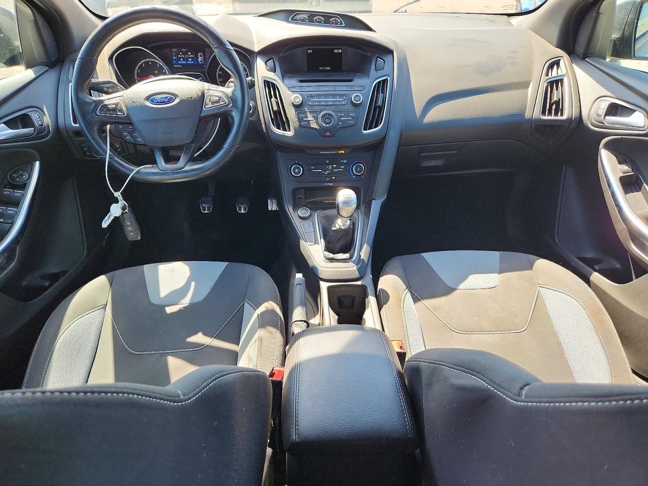 2016 FORD FOCUS