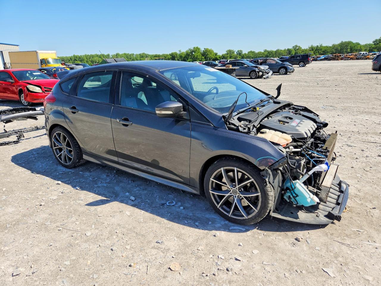 2016 FORD FOCUS