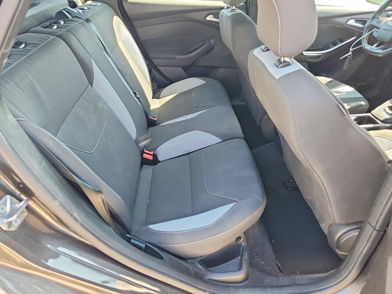 2016 FORD FOCUS