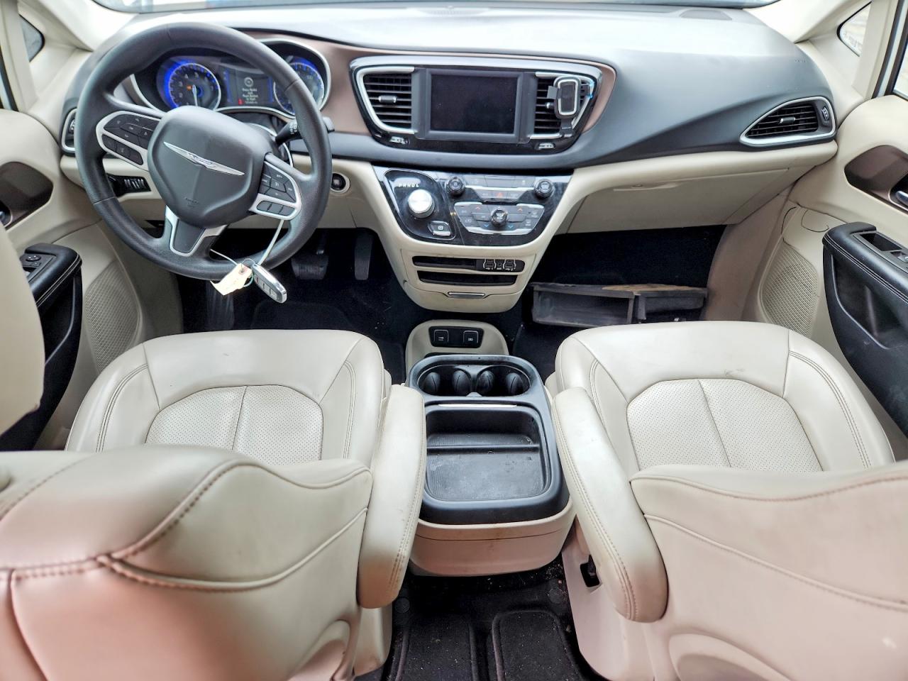2021 CHRYSLER MINIVAN