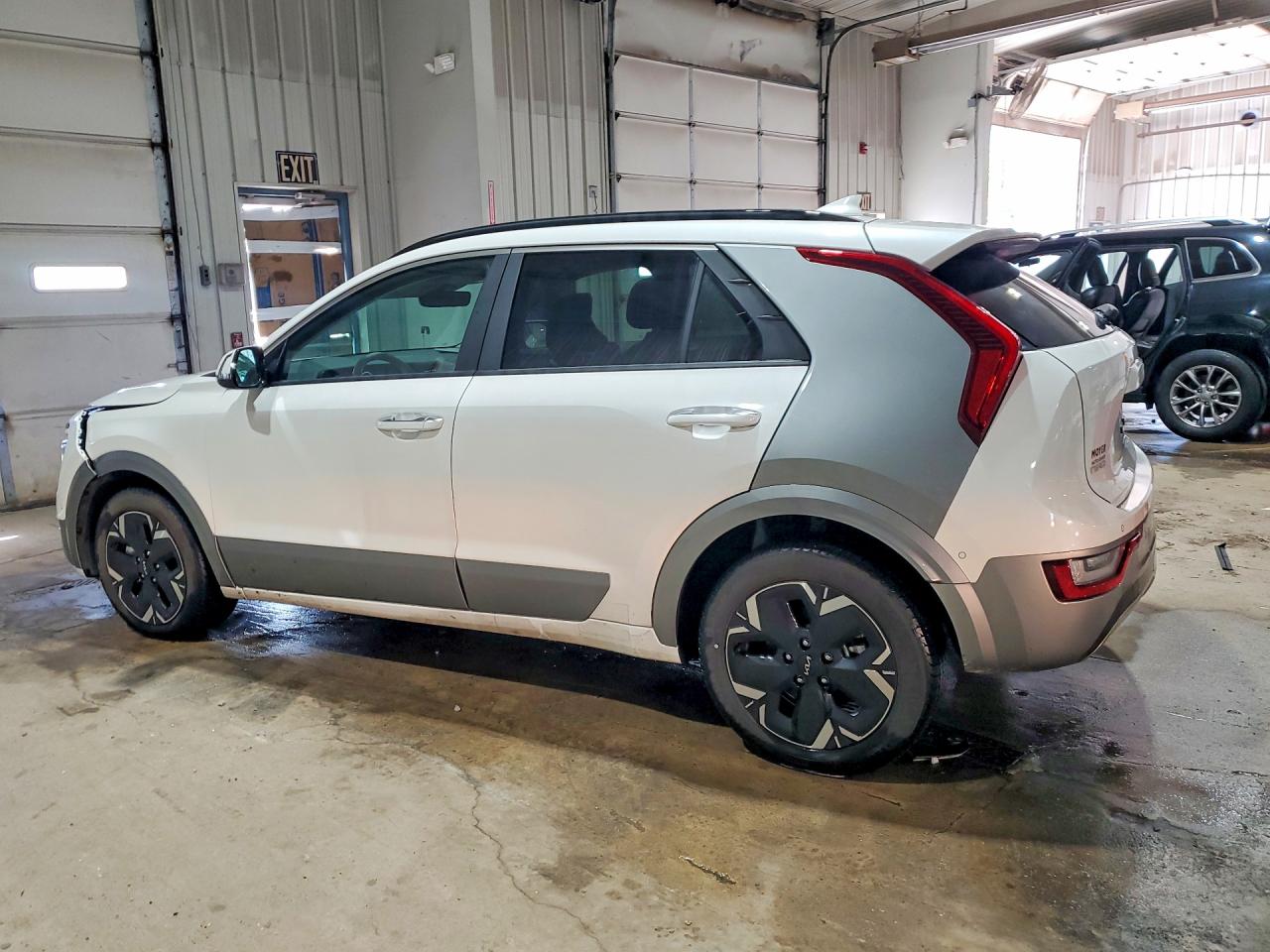 2025 KIA NIRO