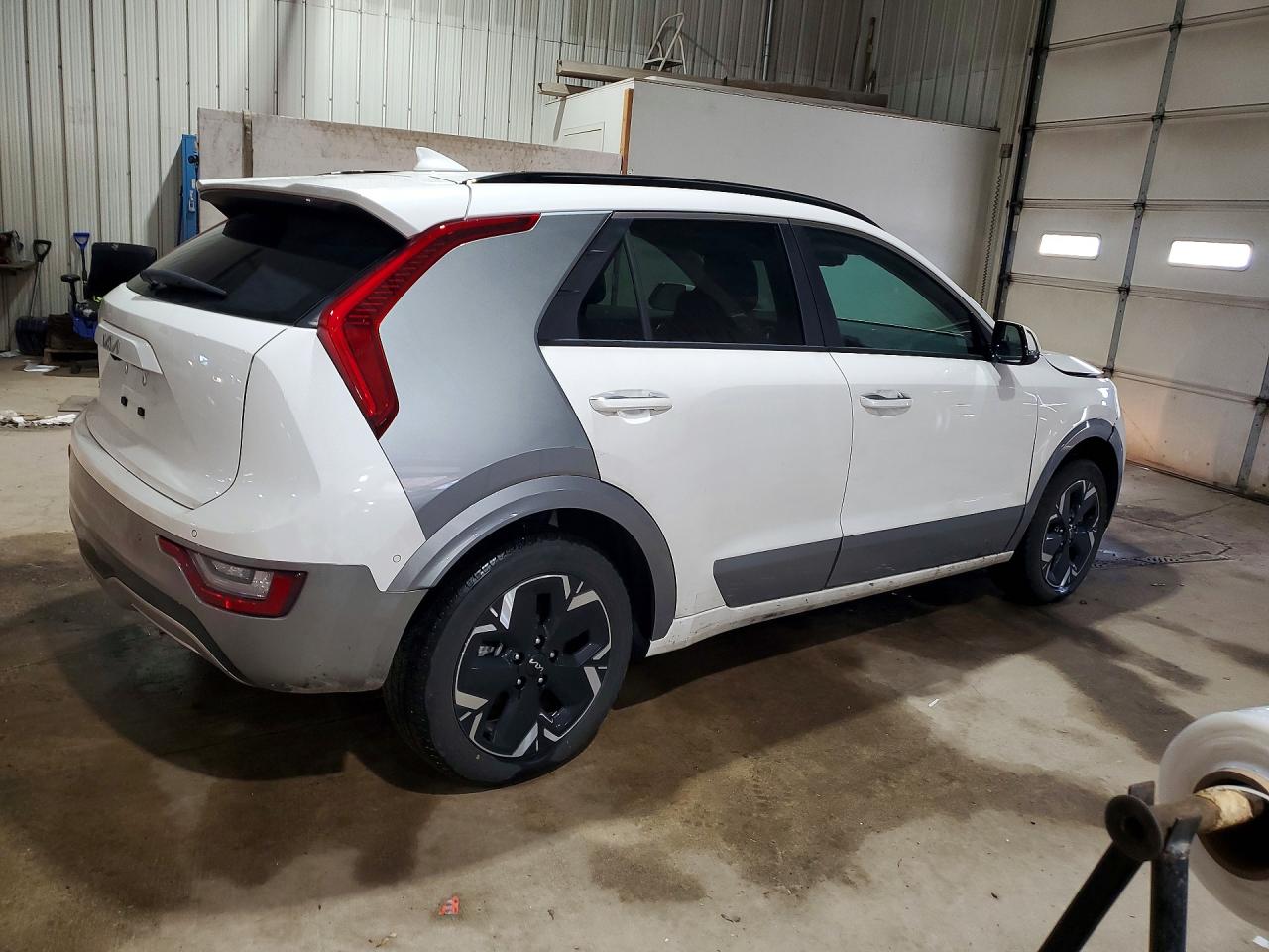 2025 KIA NIRO