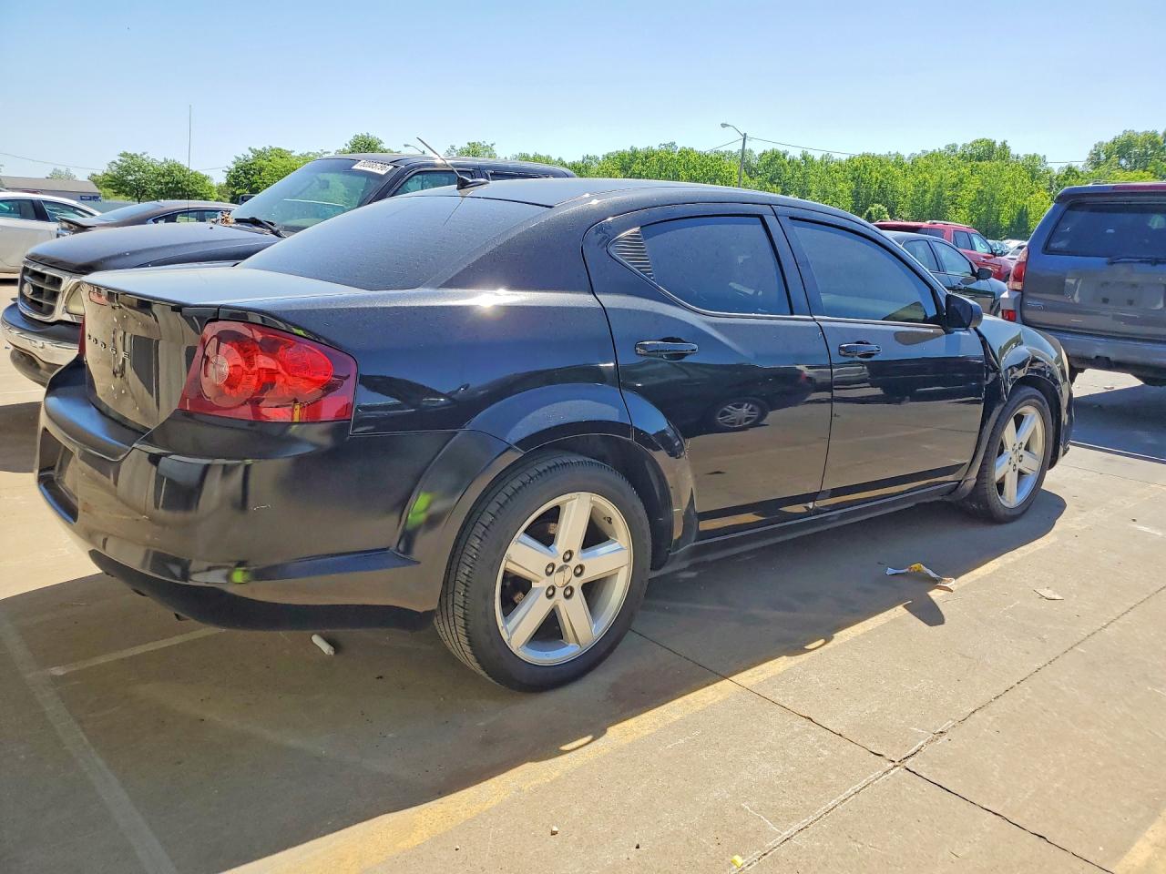 2013 DODGE AVENGER