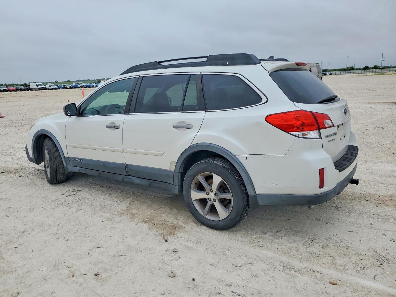 2014 SUBARU OUTBACK