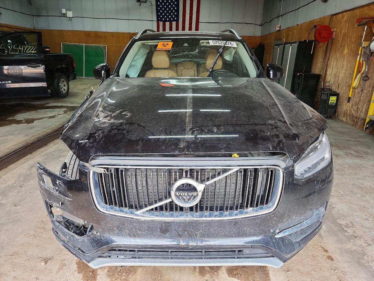 2016 VOLVO XC90