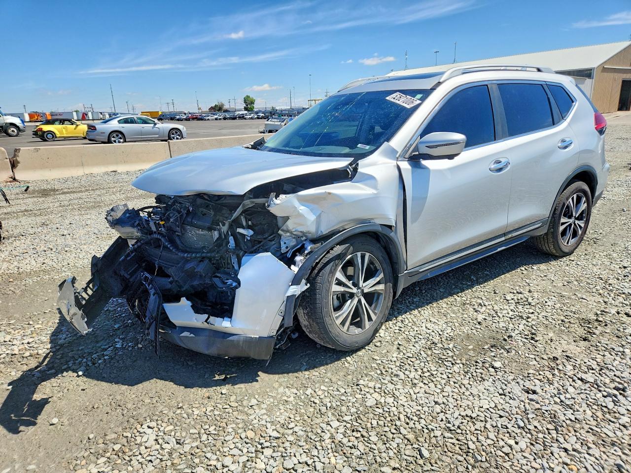 2017 NISSAN ROGUE