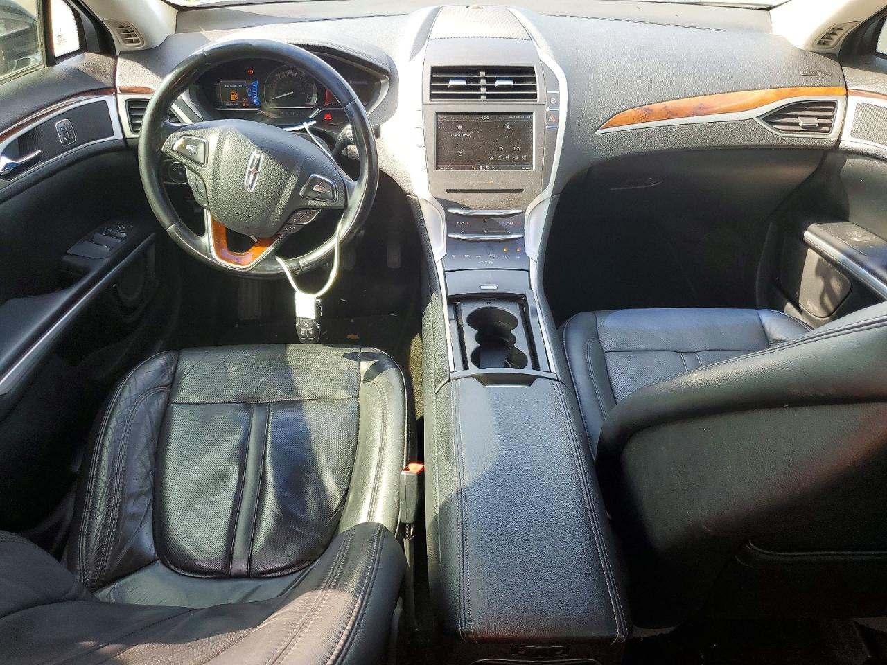 2016 LINCOLN MKZ