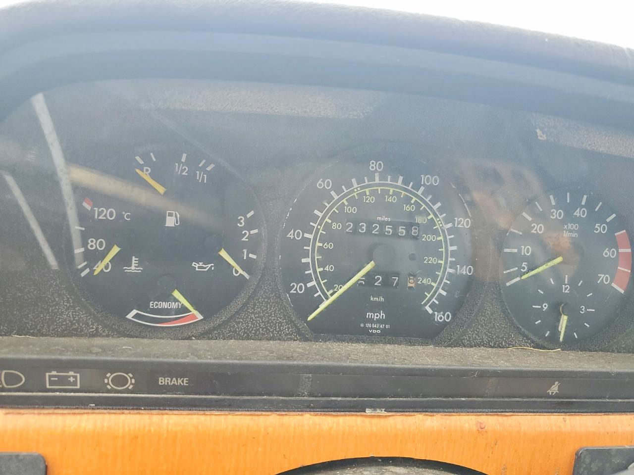 1983 MERCEDES-BENZ 380-CLASS