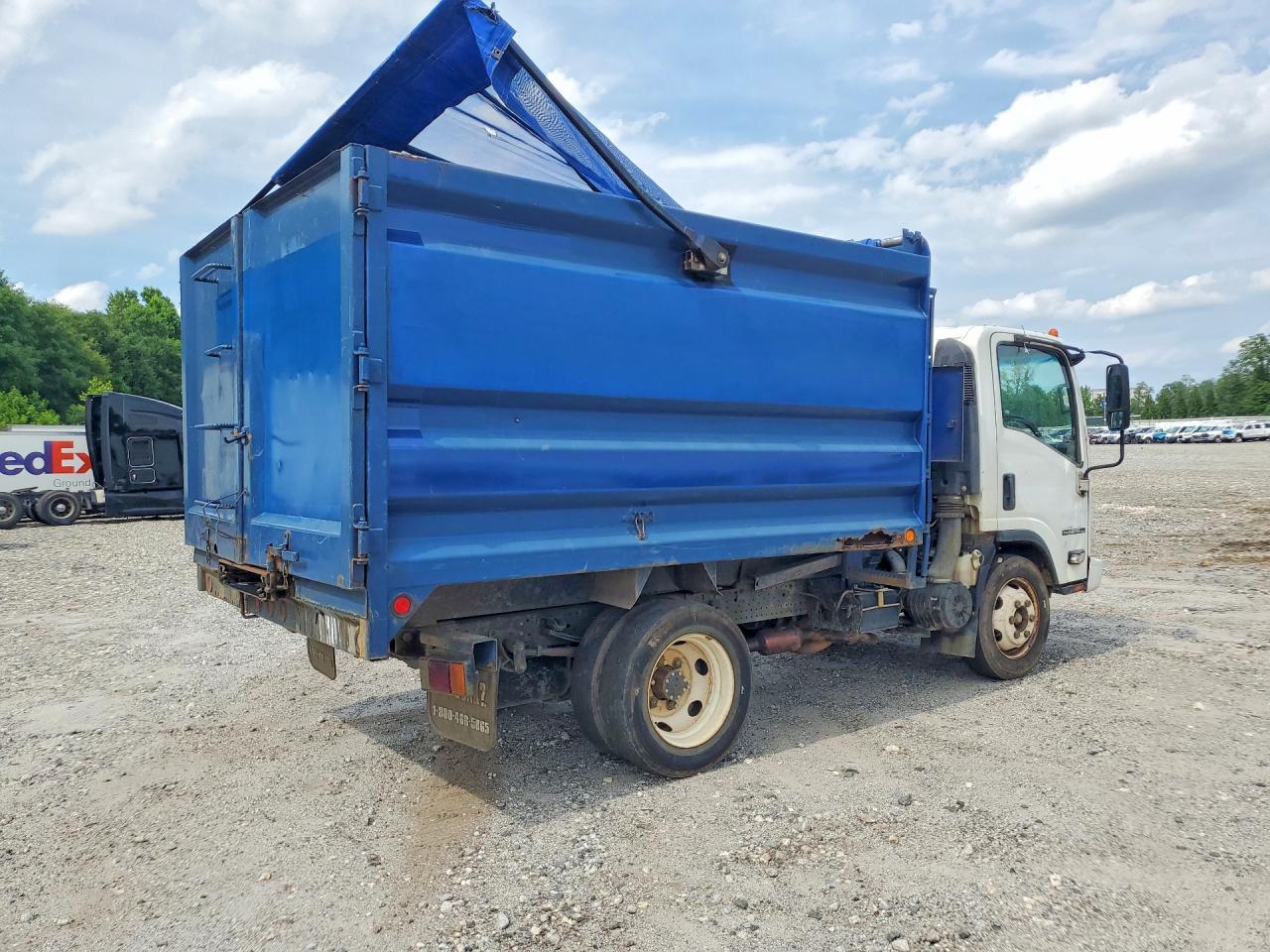 2018 ISUZU NPR