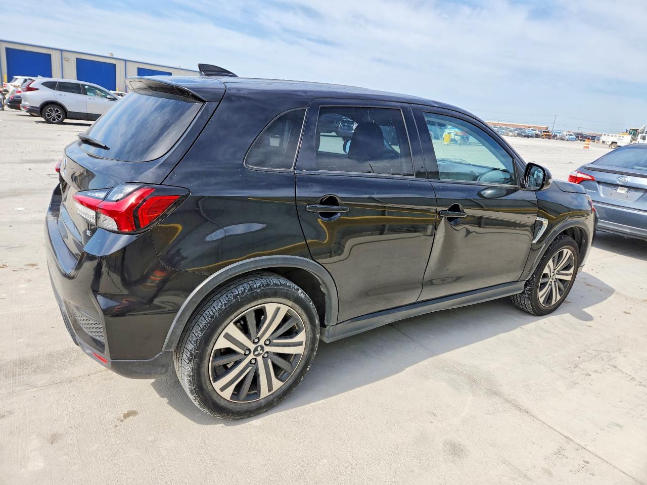 2021 MITSUBISHI OUTLANDER