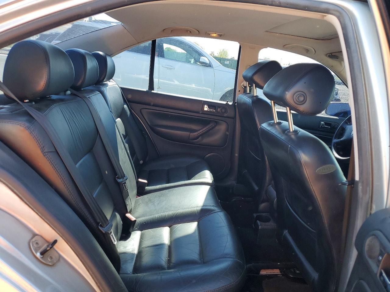 2004 VOLKSWAGEN JETTA