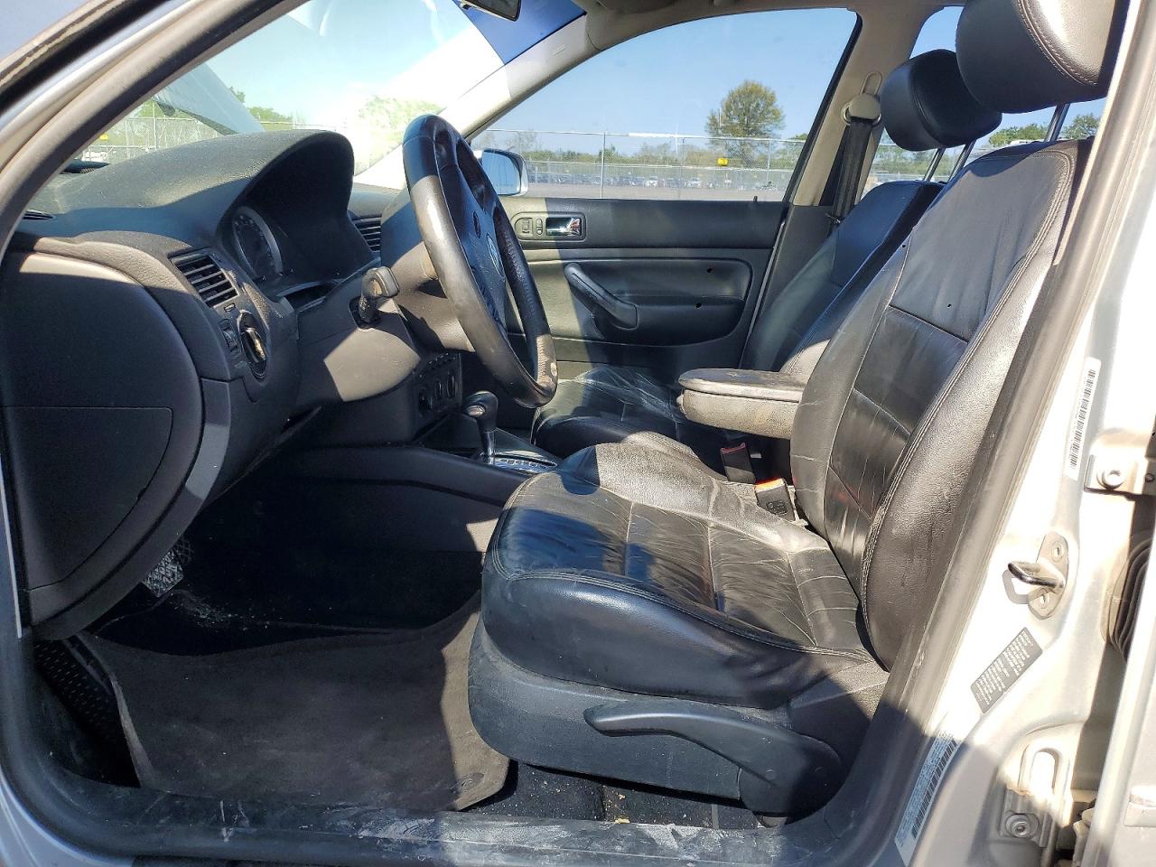 2004 VOLKSWAGEN JETTA