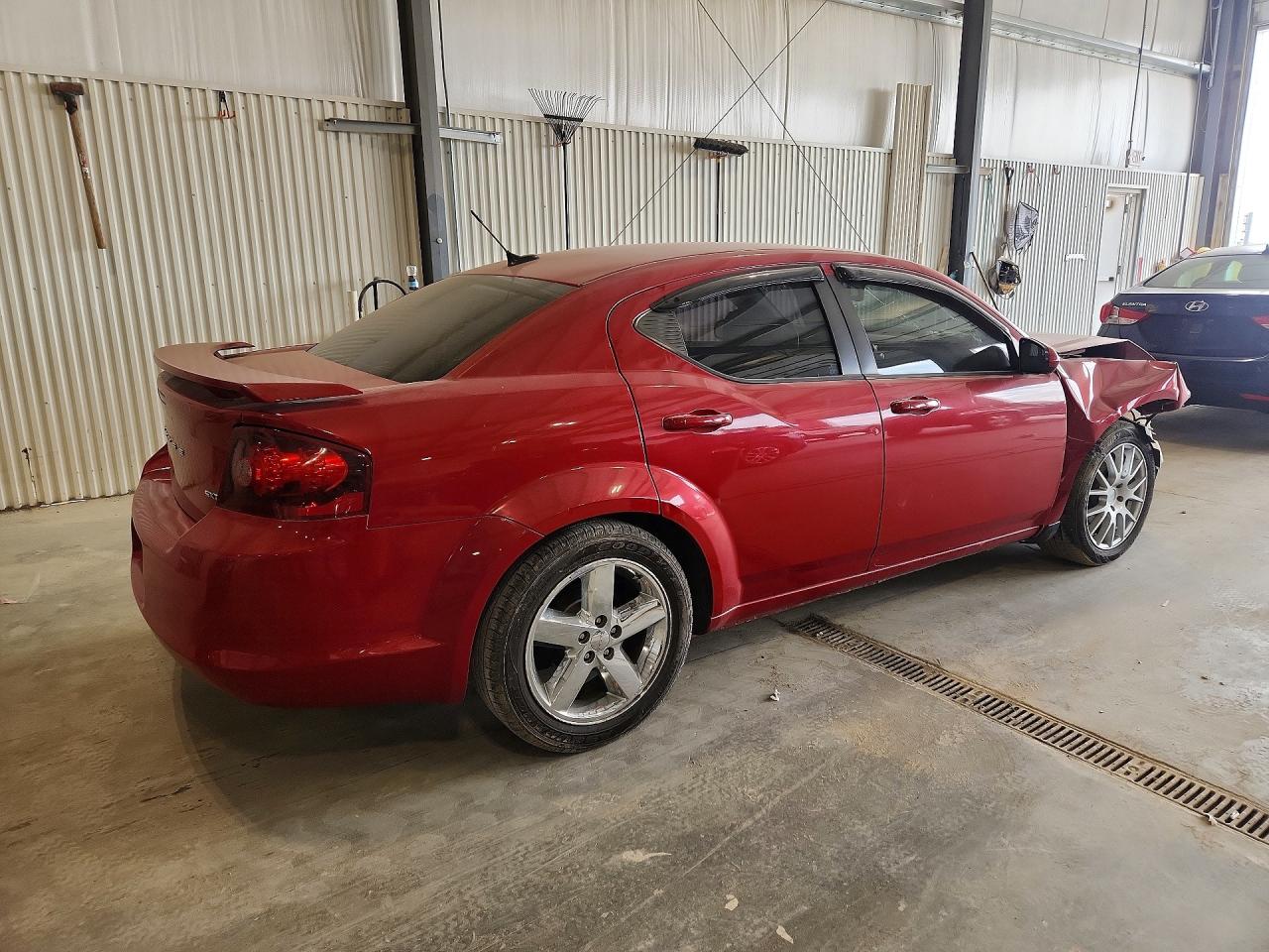 2012 DODGE AVENGER