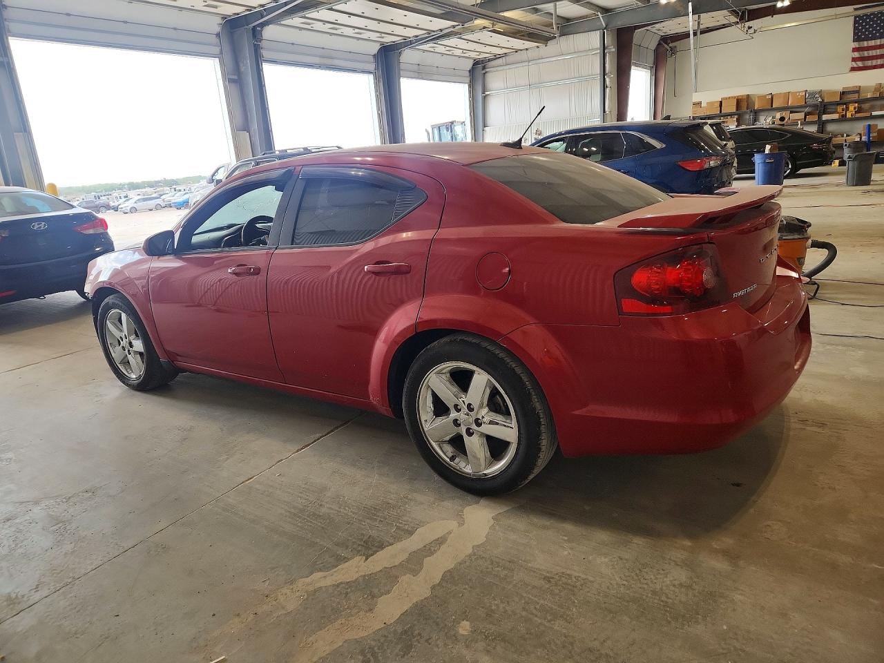 2012 DODGE AVENGER