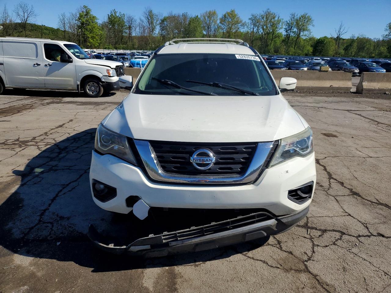 2017 NISSAN PATHFINDER