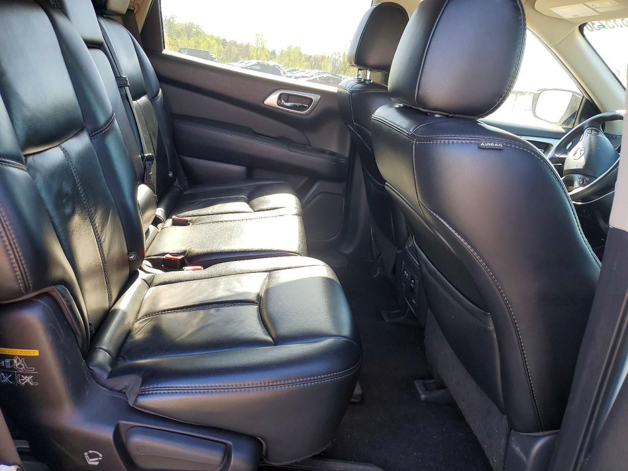 2017 NISSAN PATHFINDER