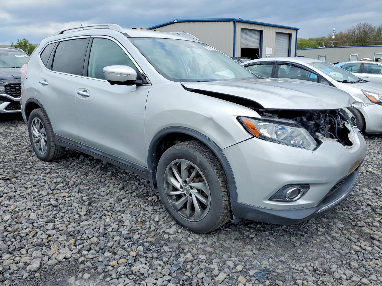 2015 NISSAN ROGUE