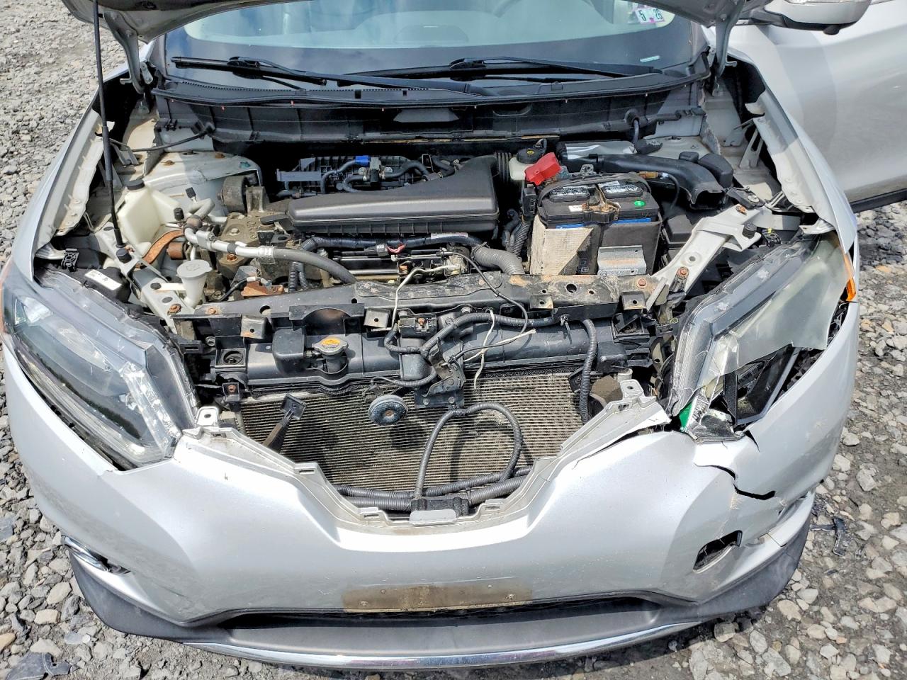2015 NISSAN ROGUE