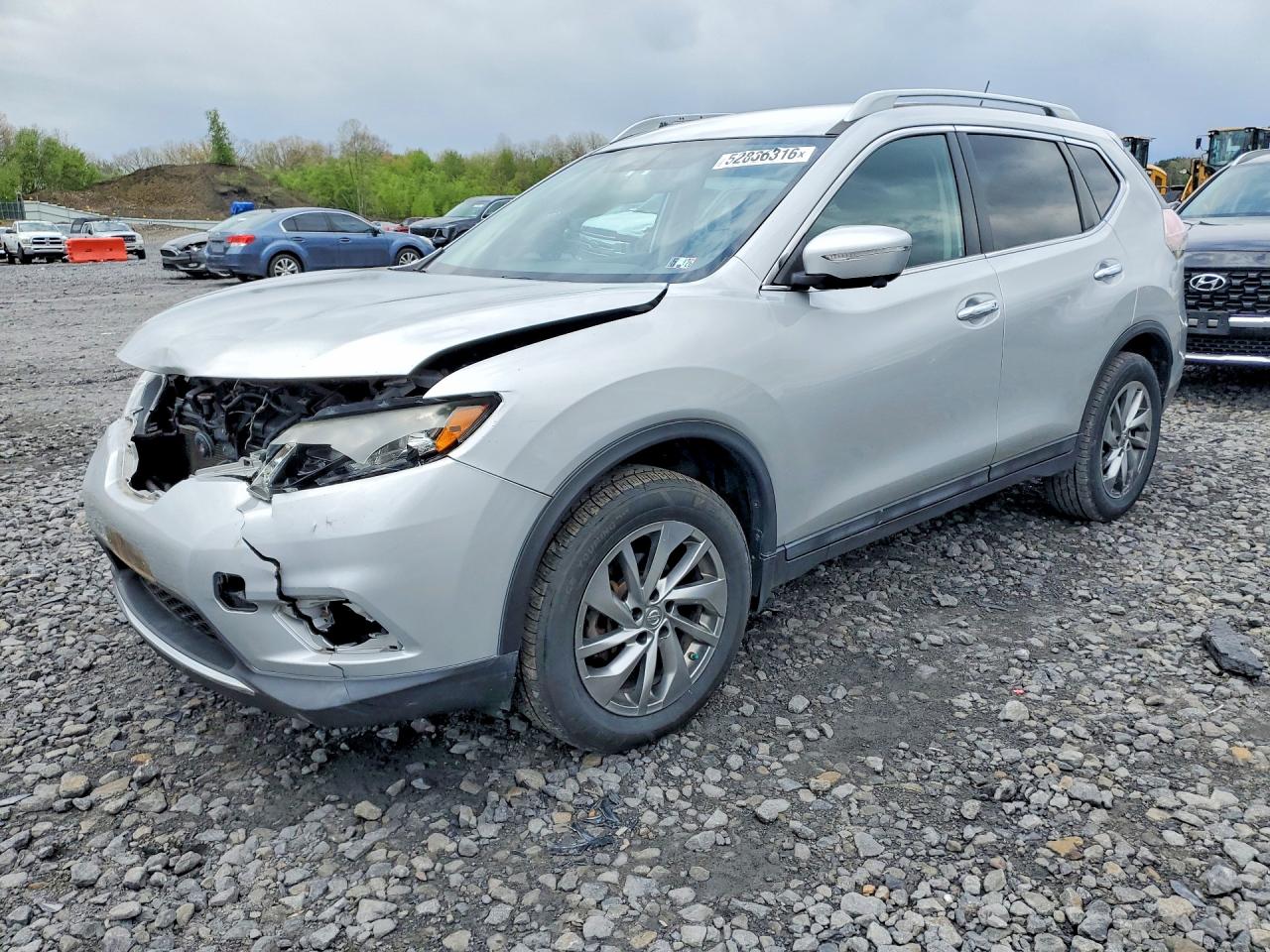 2015 NISSAN ROGUE