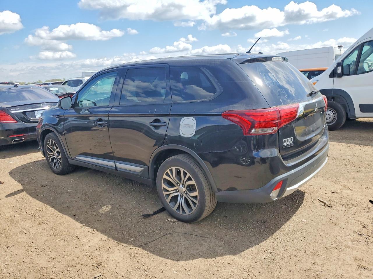 2016 MITSUBISHI OUTLANDER