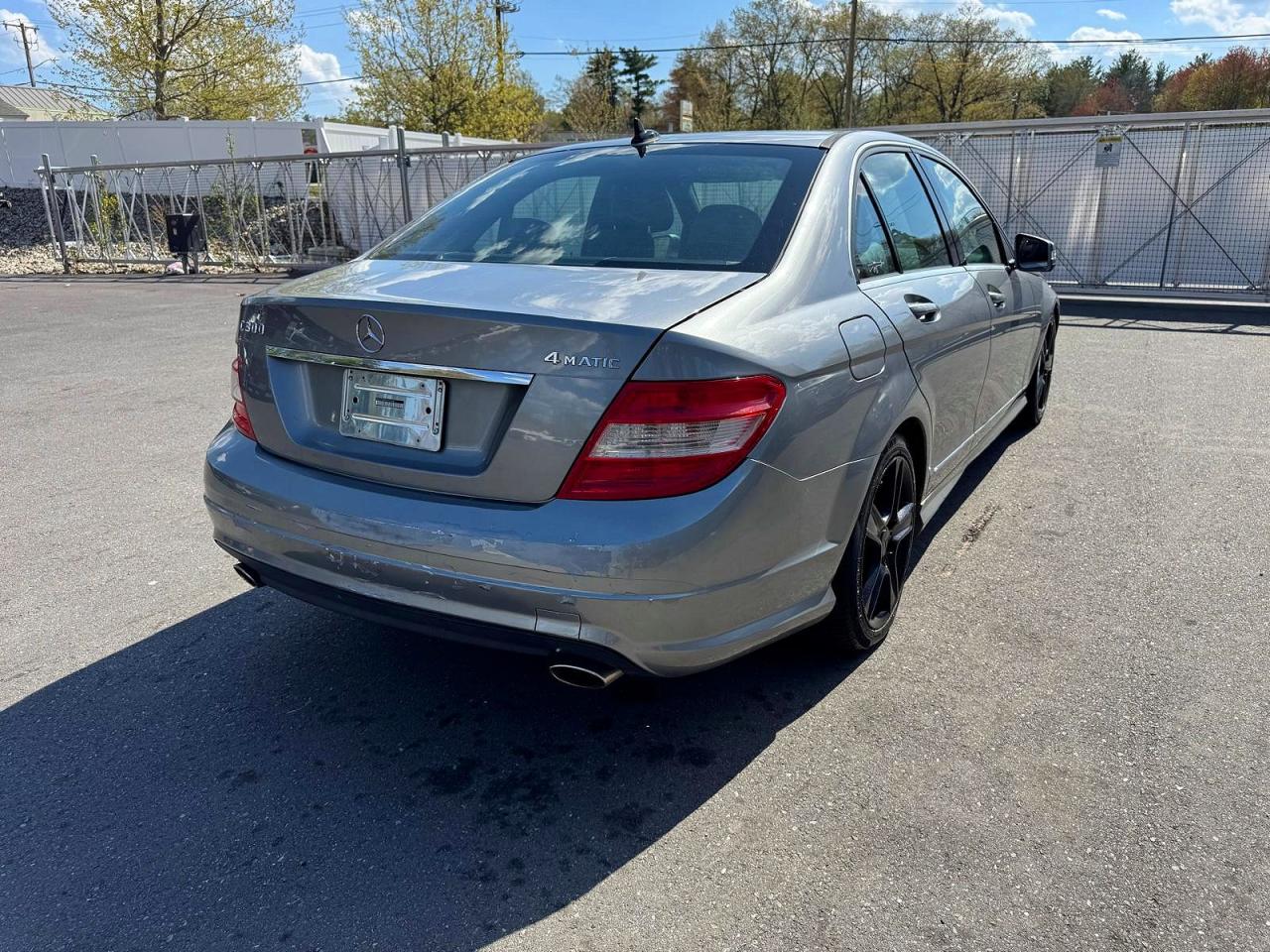 2010 MERCEDES-BENZ C-CLASS
