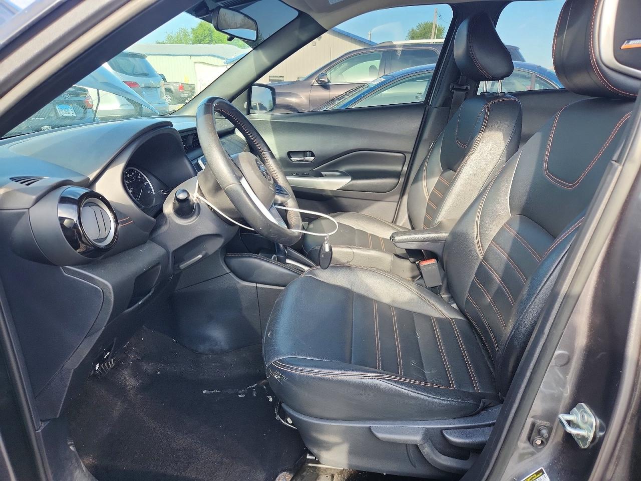 2020 NISSAN KICKS