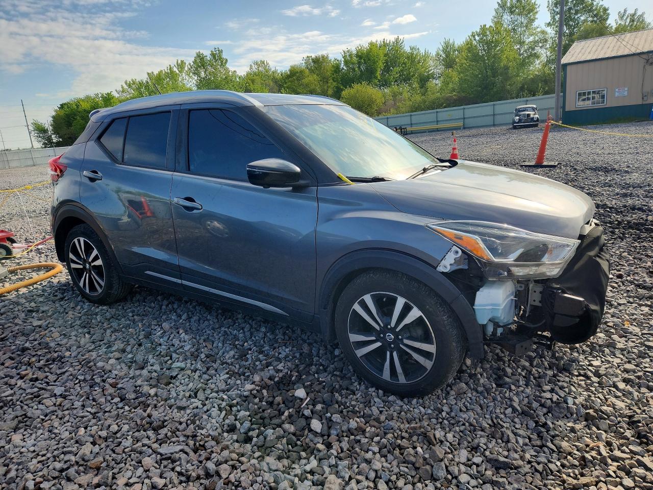 2020 NISSAN KICKS