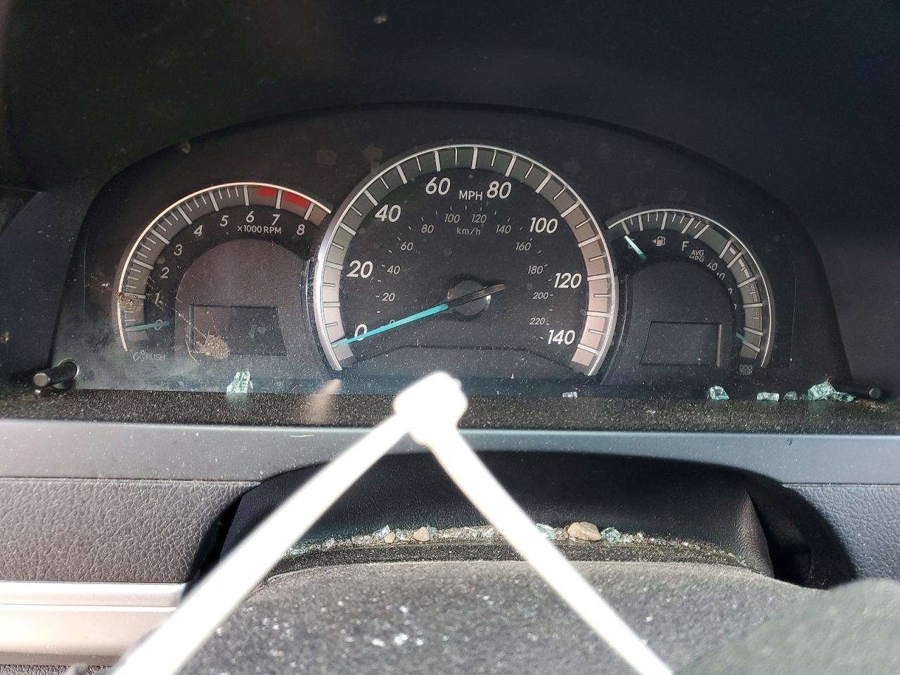 2014 TOYOTA CAMRY