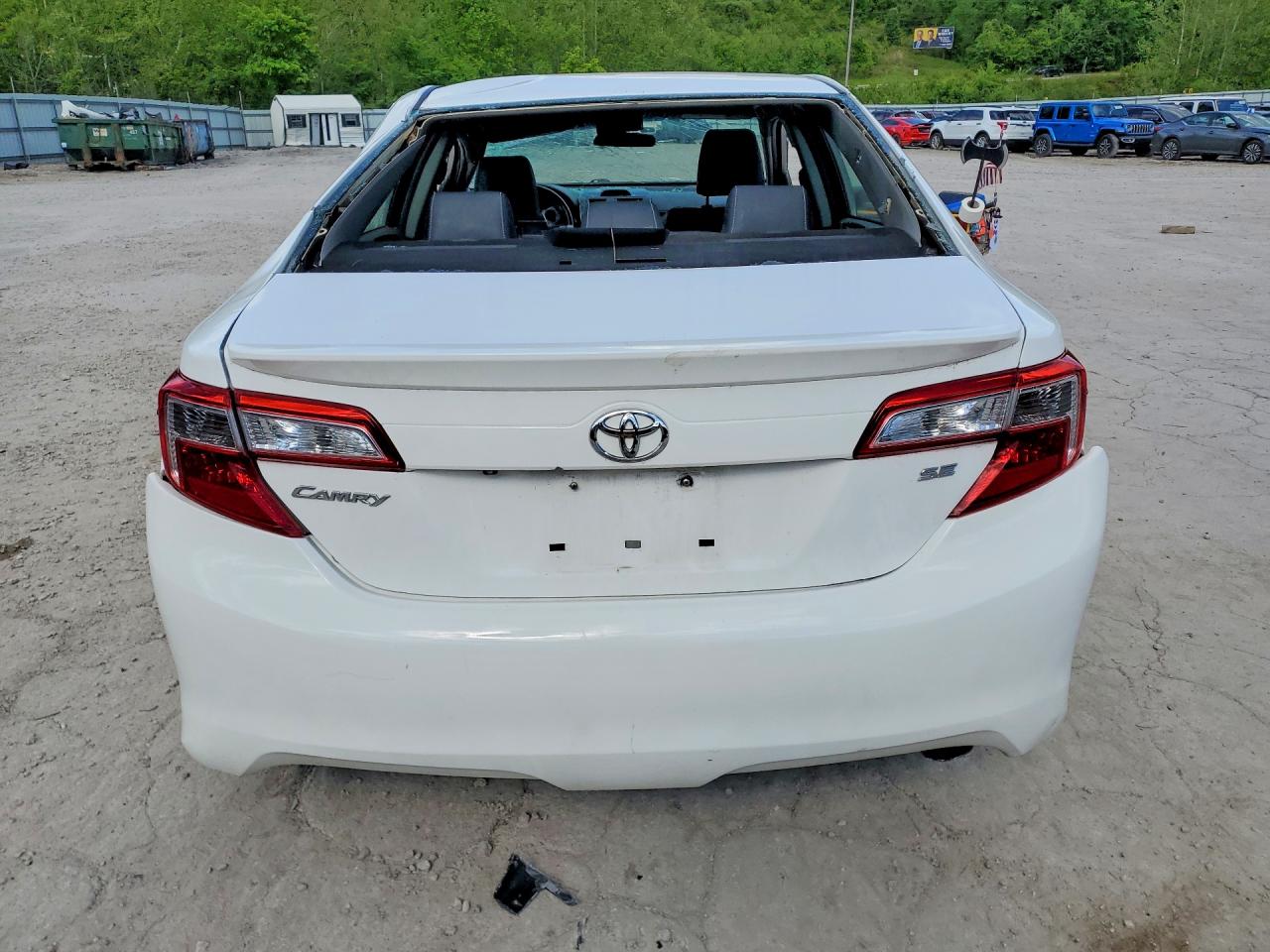 2014 TOYOTA CAMRY