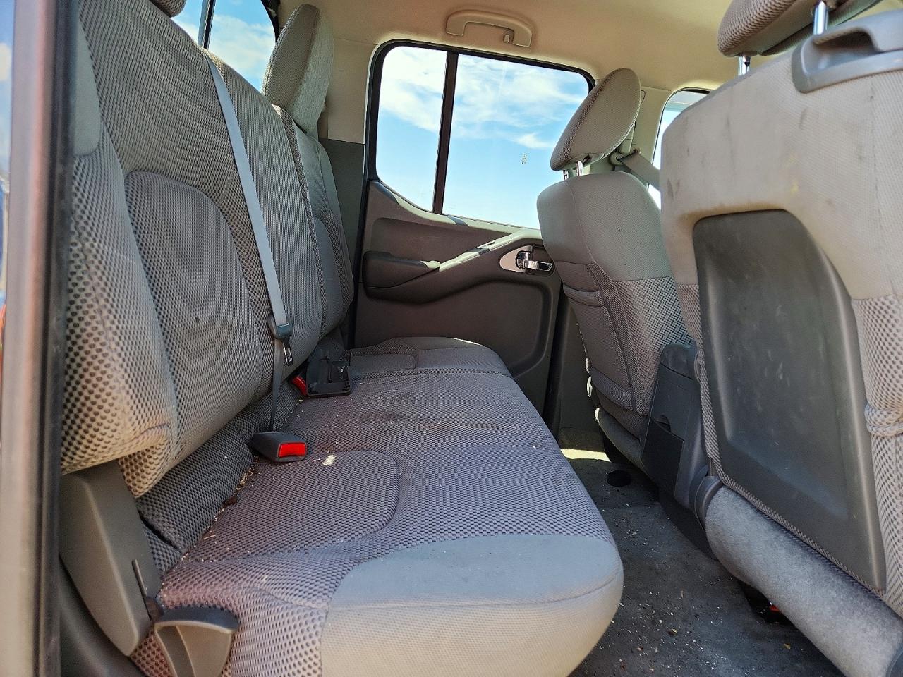 2014 NISSAN FRONTIER